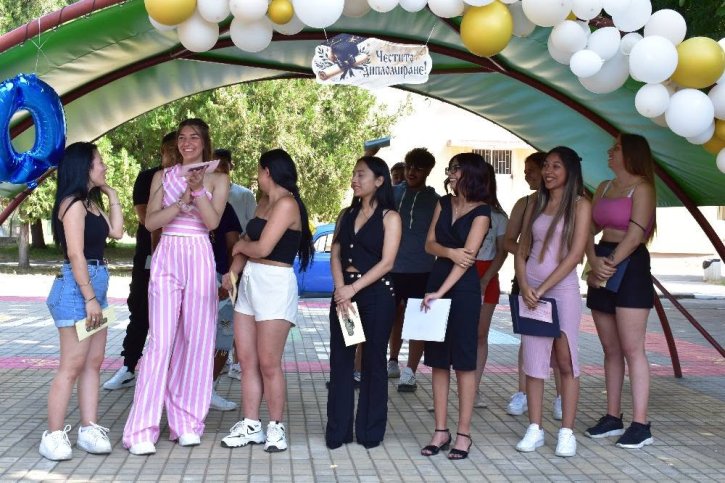 Изпращане на десетокласниците
