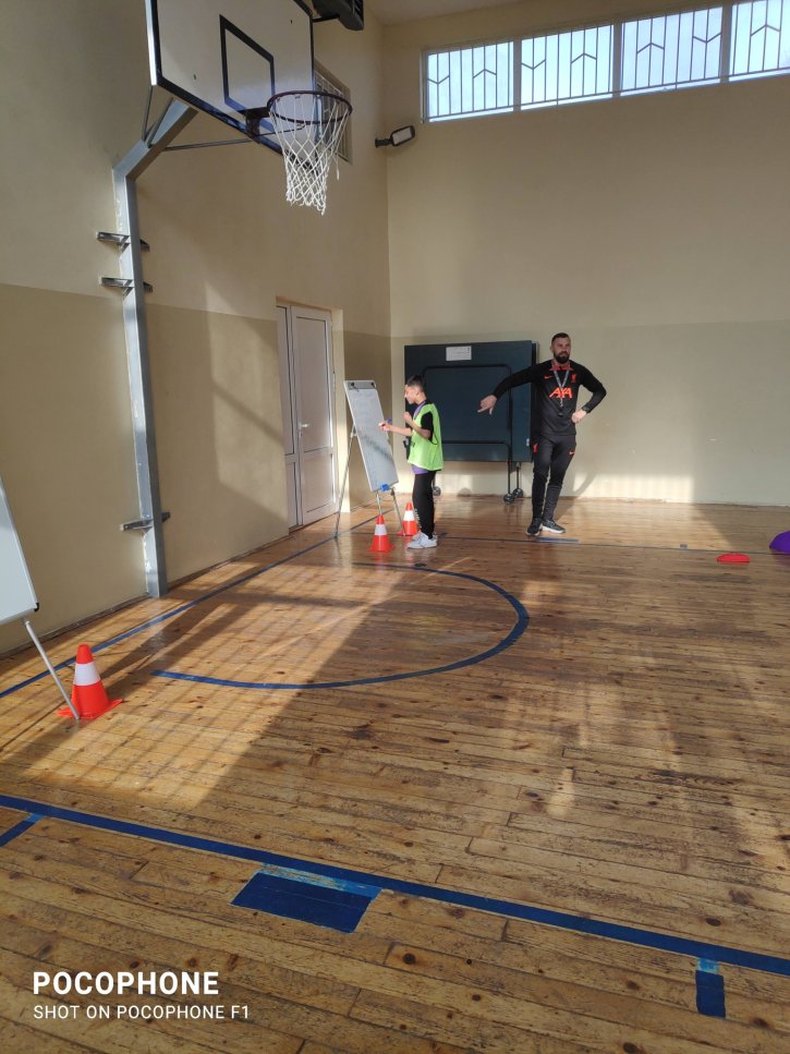 Открит урок на тема „Смятам и спортувам“