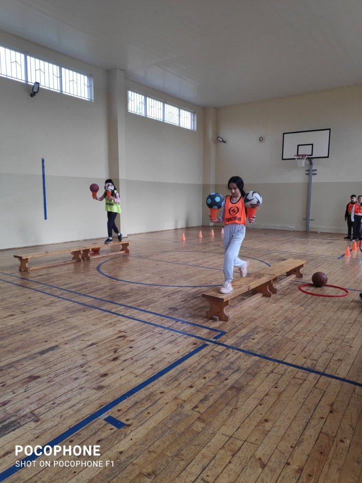 Открит урок на тема „Смятам и спортувам“