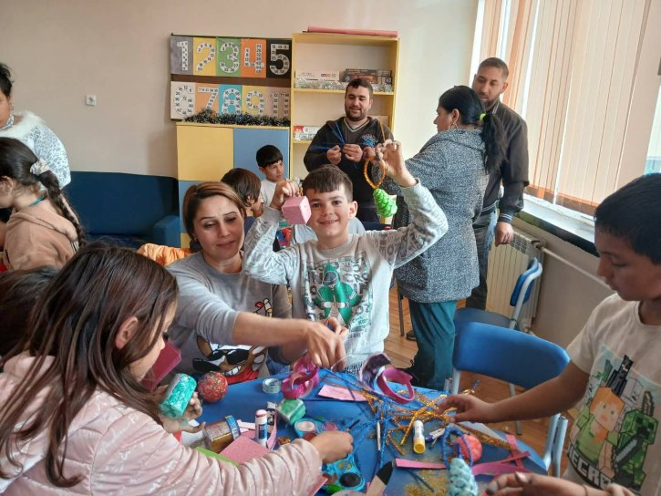 Коледна работилница с ученици и родители