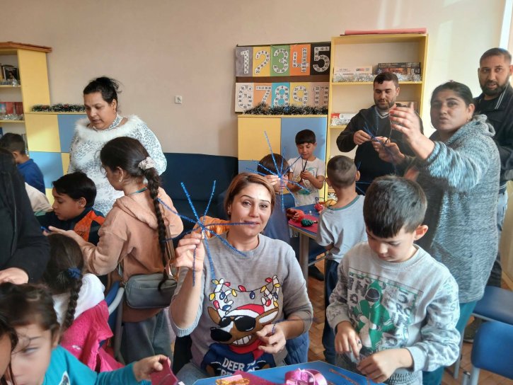 Коледна работилница с ученици и родители