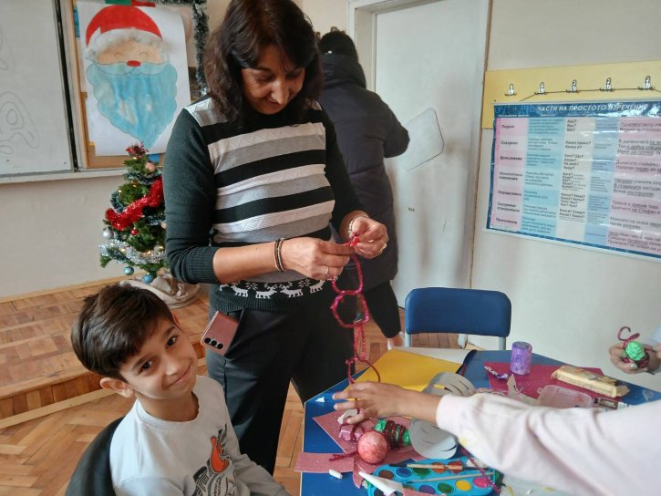 Коледна работилница с ученици и родители