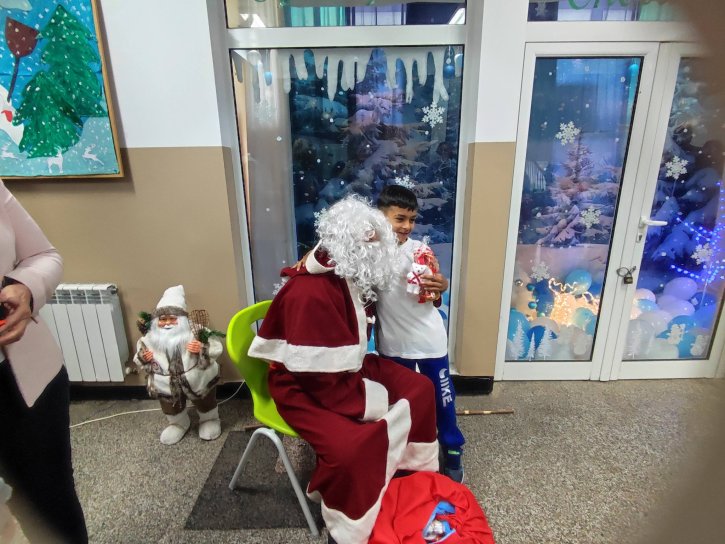 Коледно тържество в начален етап