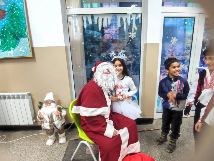 Коледно тържество в начален етап