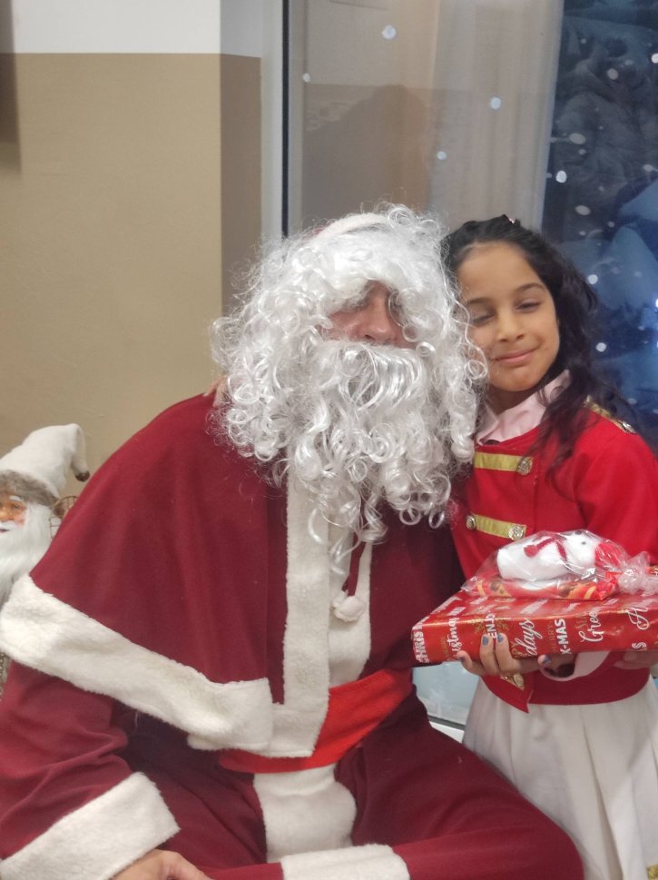 Коледно тържество в начален етап