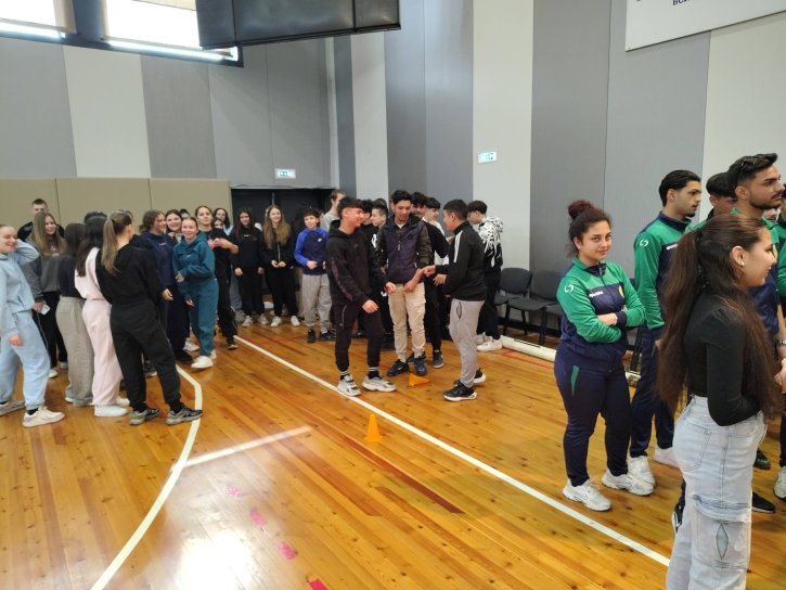 Вдъхновяваща лекция на тема „Здравословно хранене и спорт при младите“.