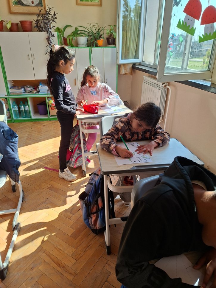 Лалета за мама – творческа инициатива на ученици от 2. клас.