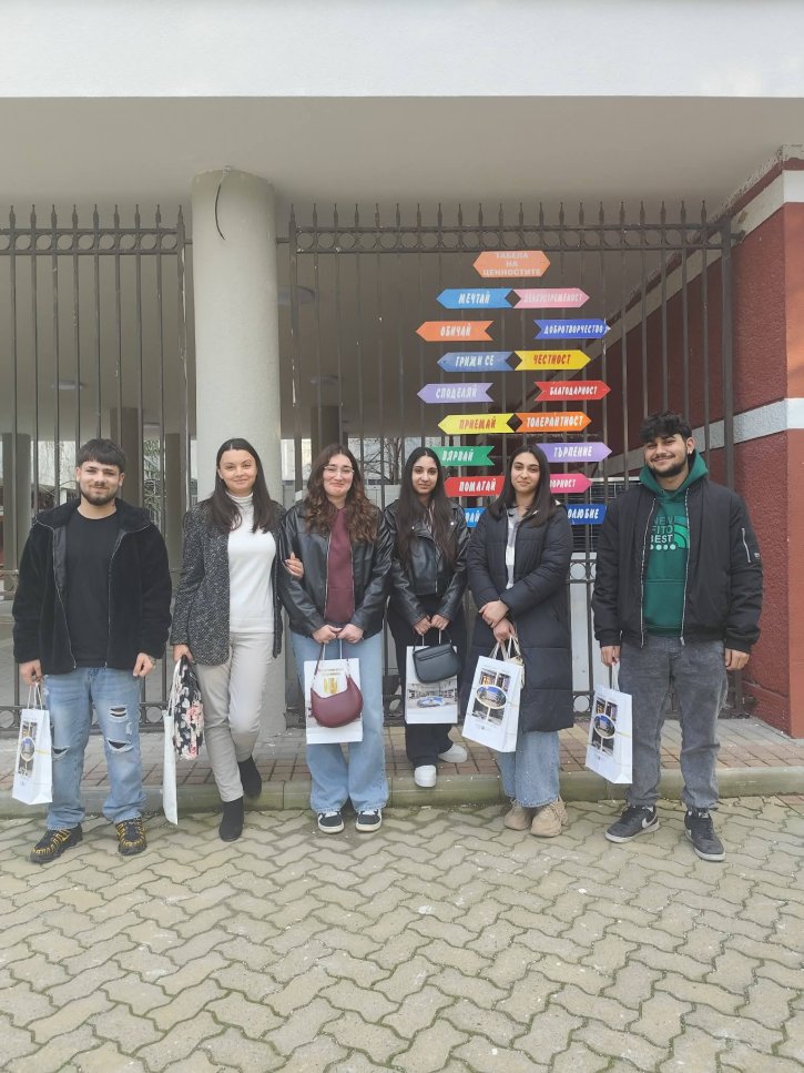 Ученици от 10. клас с престижно второ място в образователен куиз за Битката при Клокотница.