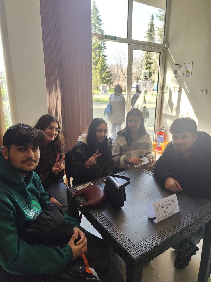 Ученици от 10. клас с престижно второ място в образователен куиз за Битката при Клокотница.