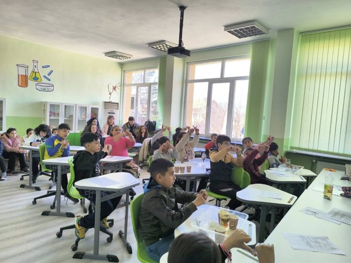 Обмен на добри практики по НП „Иновации в действие“ в ОбУ „Св. св. Кирил и Методий“ – с. Ръжена.