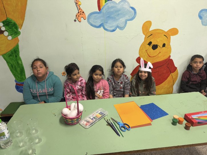 Ученици и родители се включиха в нашата великденска творческа работилничка.