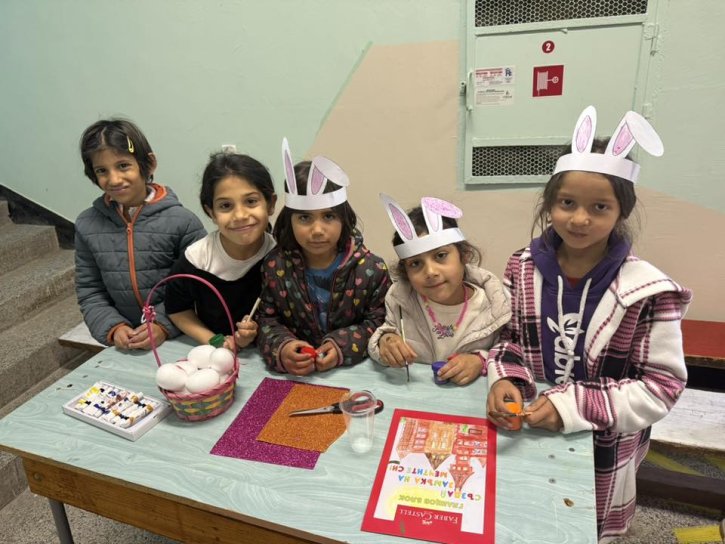 Ученици и родители се включиха в нашата великденска творческа работилничка.