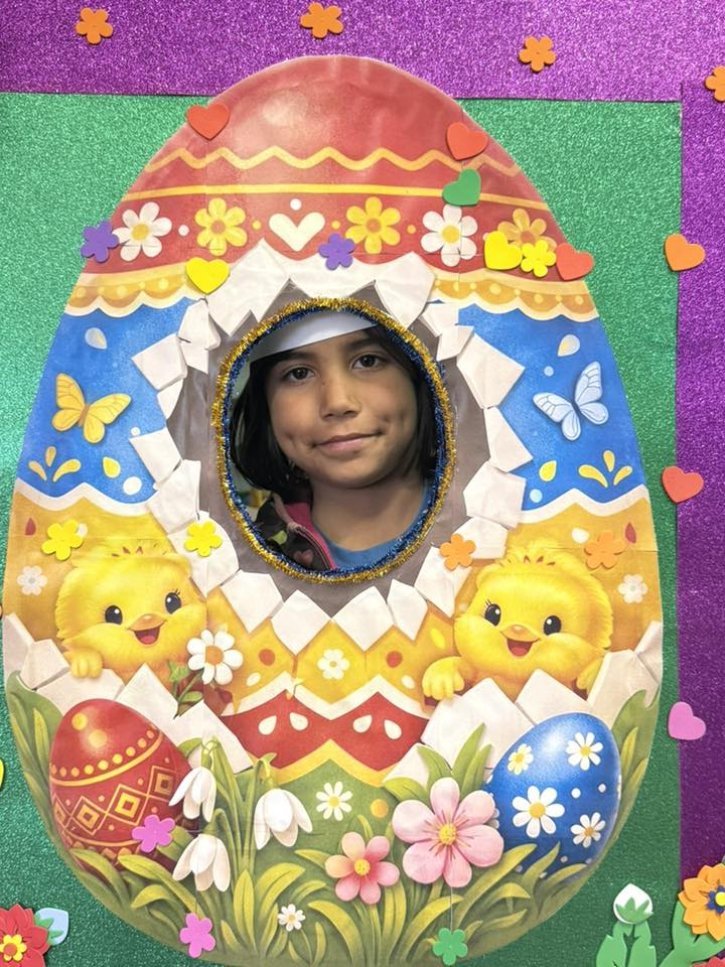 Ученици и родители се включиха в нашата великденска творческа работилничка.