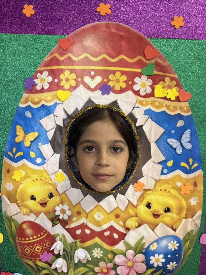 Ученици и родители се включиха в нашата великденска творческа работилничка.