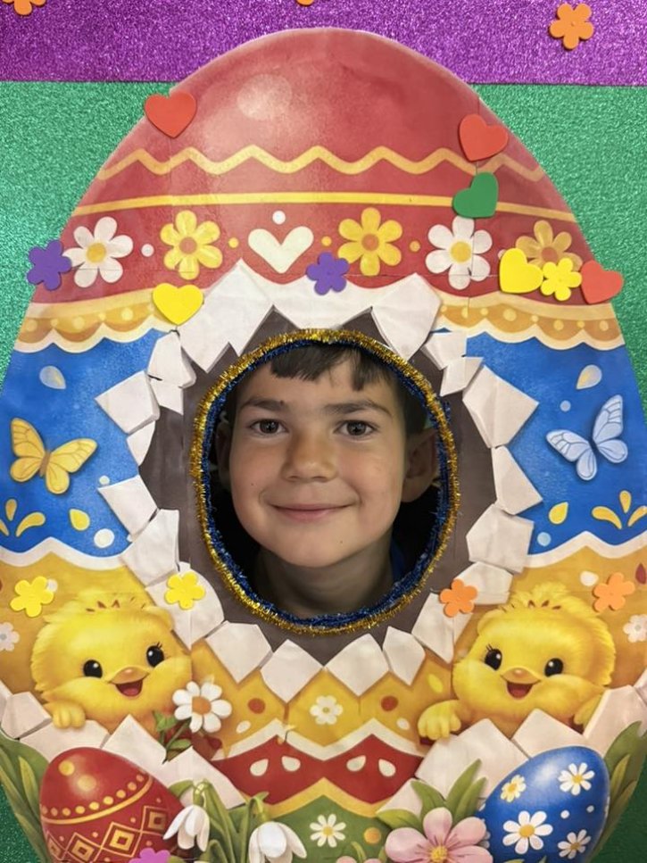 Ученици и родители се включиха в нашата великденска творческа работилничка.