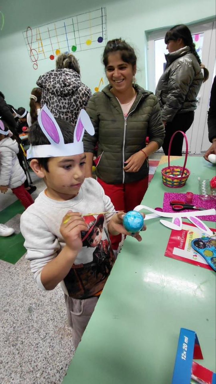 Ученици и родители се включиха в нашата великденска творческа работилничка.