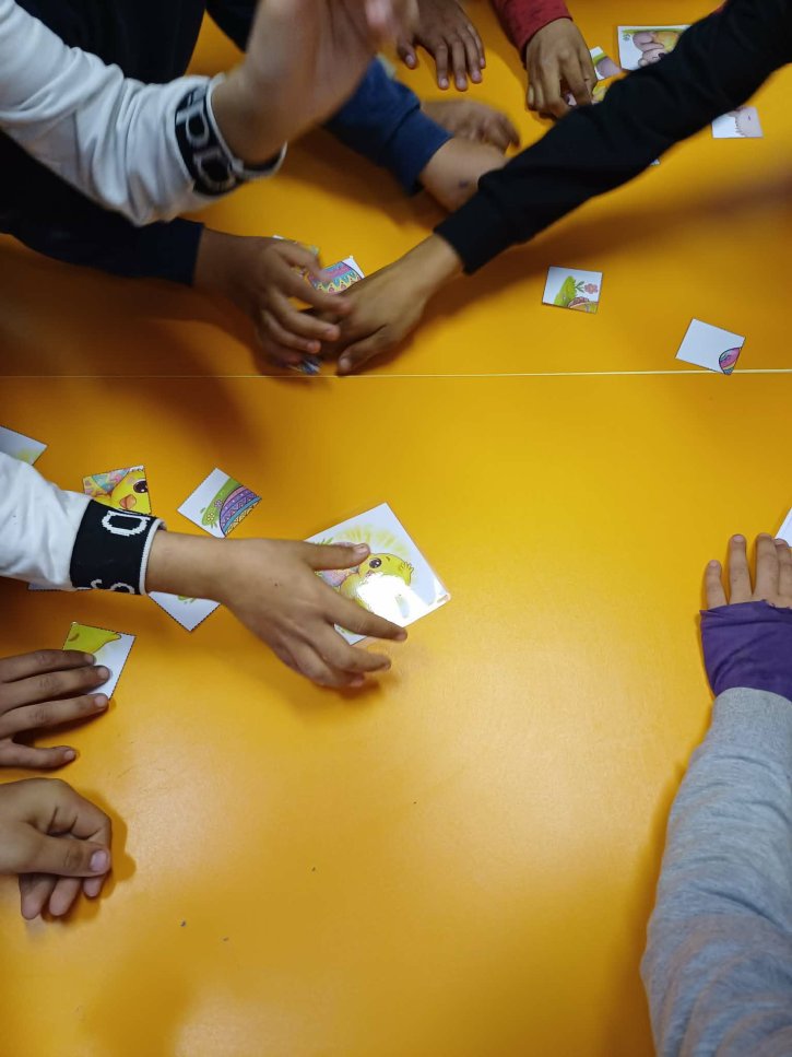 Празнична инициатива с великденски игри, викторина и кулинарно състезание.