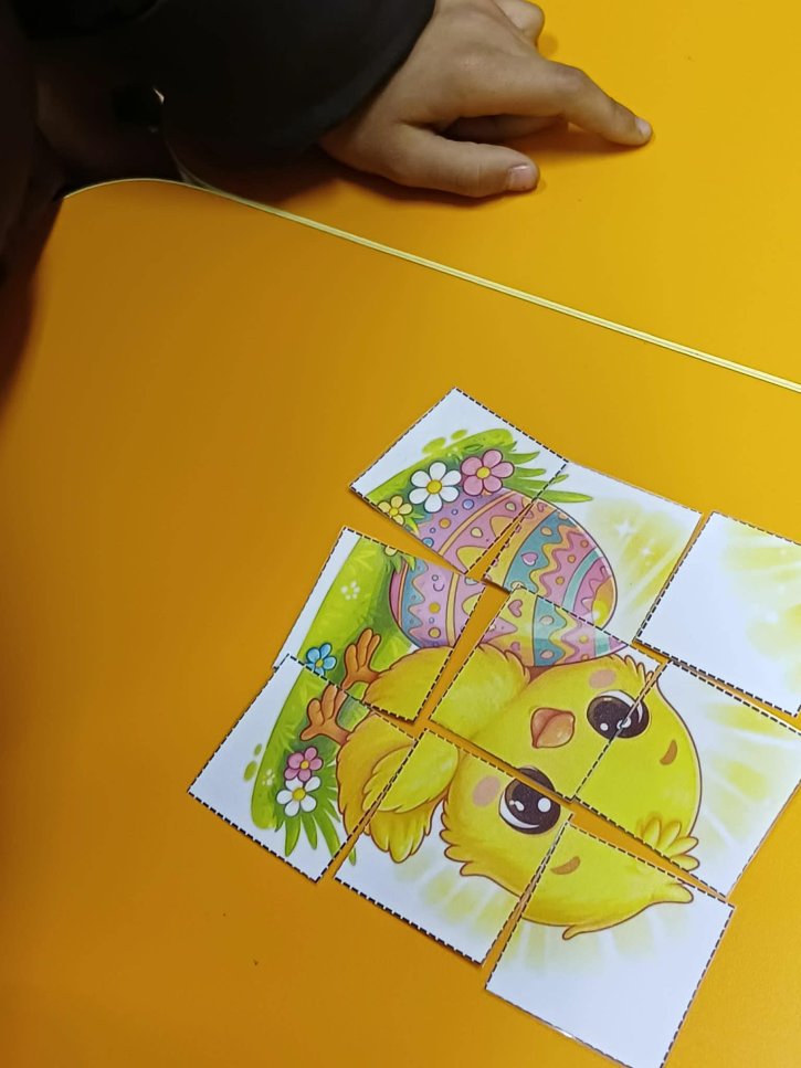 Празнична инициатива с великденски игри, викторина и кулинарно състезание.