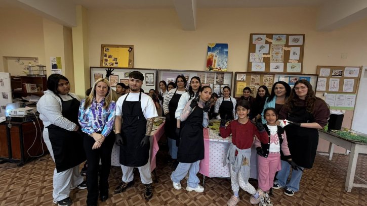 Празнична инициатива с великденски игри, викторина и кулинарно състезание.