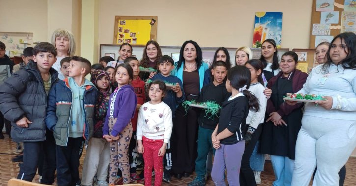 Празнична инициатива с великденски игри, викторина и кулинарно състезание.