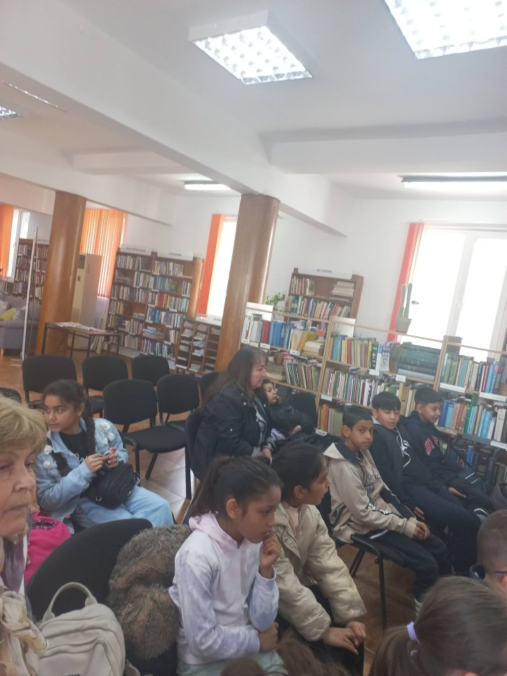 Среща с детския писател Гочо Гочев в Градска библиотека „Пеньо Пенев“