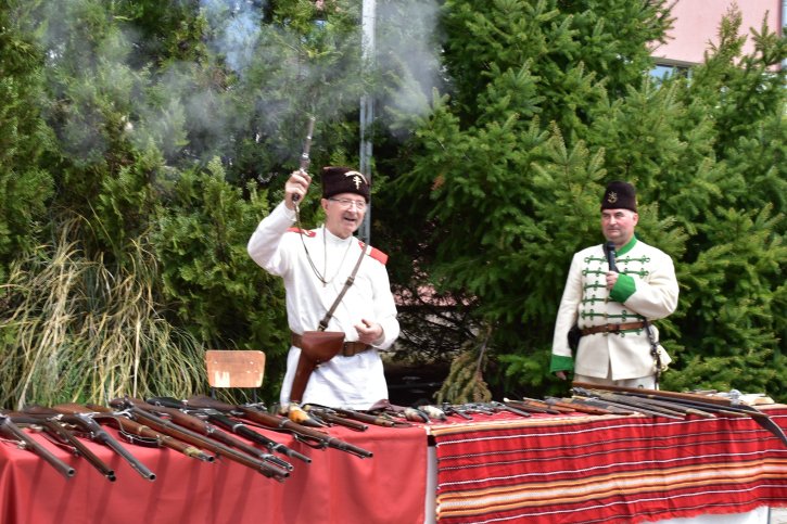 Тържество по повод 150 години от Априлското въстание с участието на НД „Традиция“