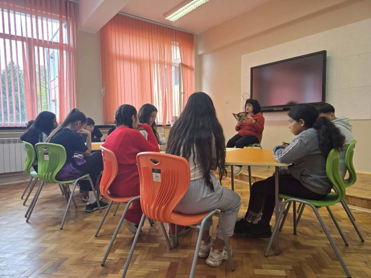 Четене, размисъл и знание в среща с г-жа Весела Карамфилова.
