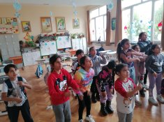 Музикална пауза във 2. клас