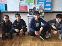 Учениците от ЦДО 4. клас изработиха табло за деня на Левски