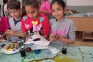 Беседа по богословие и боядисване на великденски яйца