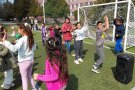 Музикално междучасие с танци и пролетно настроение в училищния двор.