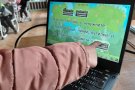 Първокласници отбелязаха Деня на Земята с творчество и грижа за природата.
