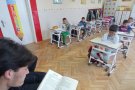 Походът на книгите събра първокласници и десетокласници.