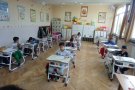 Походът на книгите събра първокласници и десетокласници.