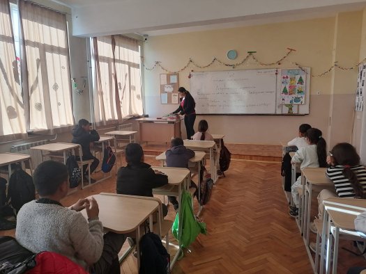 Подаръци за петокласниците от кампанията 