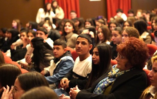 Посещение на седмокласниците в Драматичен театър „Апостол Карамитев