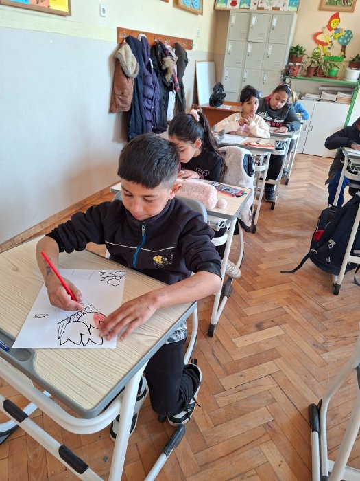 Лалета за мама – творческа инициатива на ученици от 2. клас.