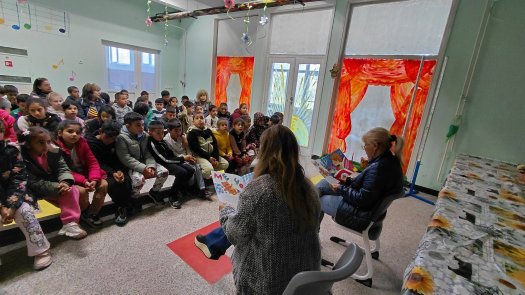 Гости от Градска библиотека „Пеньо Пенев“ гостуваха на учениците от начален етап.